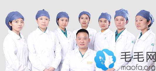 以黄兴勇为代表的上海华美1+7植发医师团队